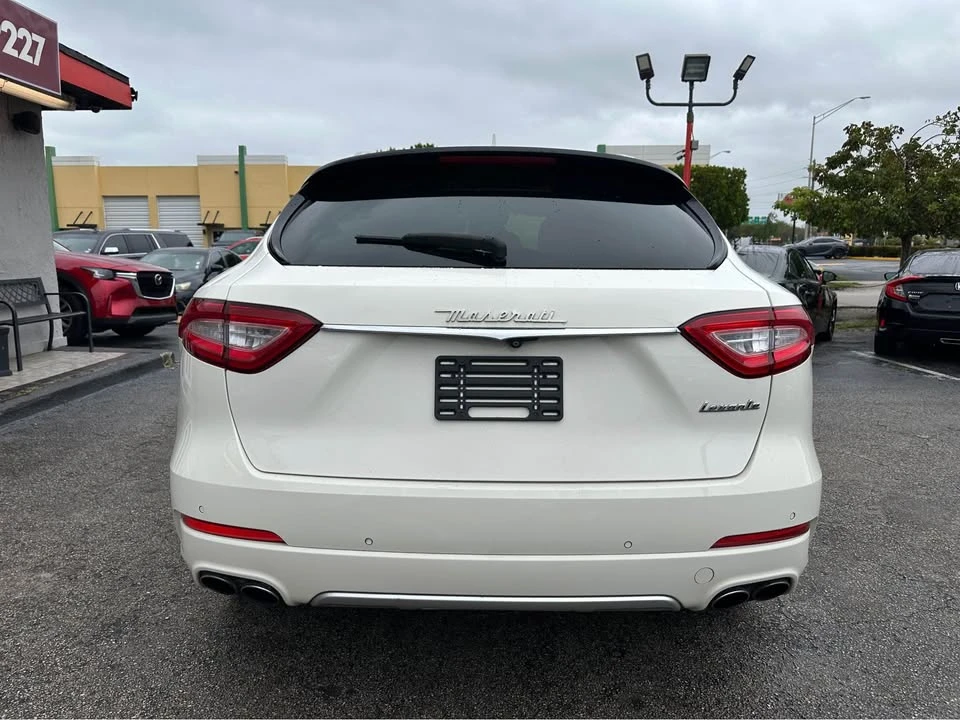 2017 Maserati Levante - Image 4 of 20