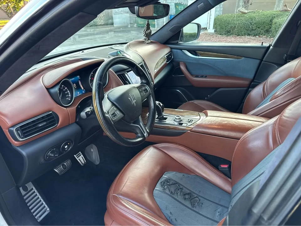 2017 Maserati Levante - Image 11 of 16