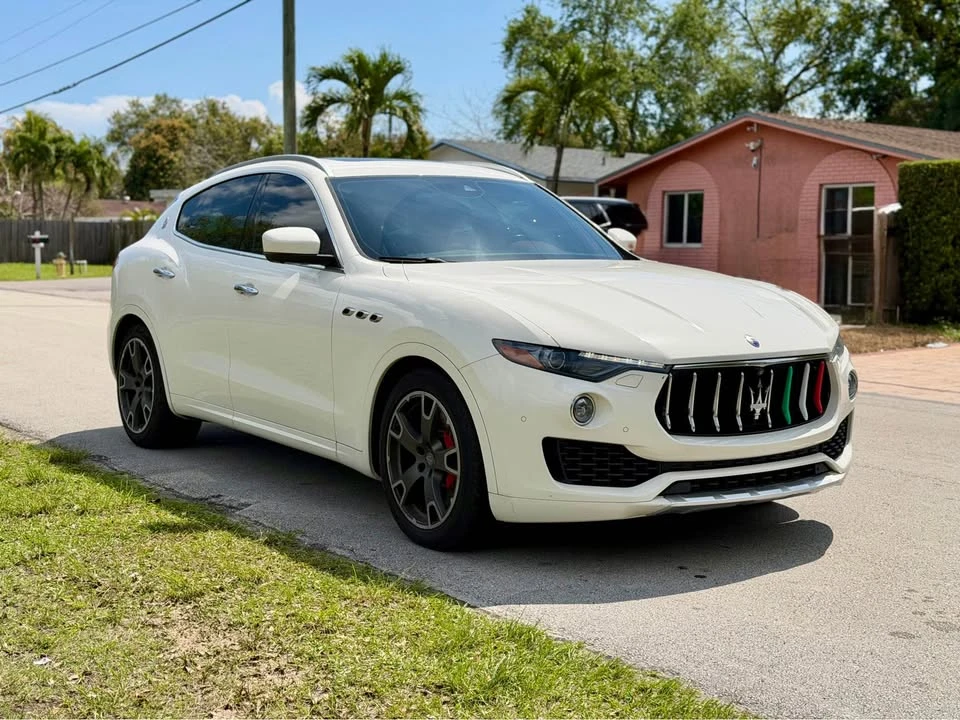 2017 Maserati Levante - Image 3 of 16