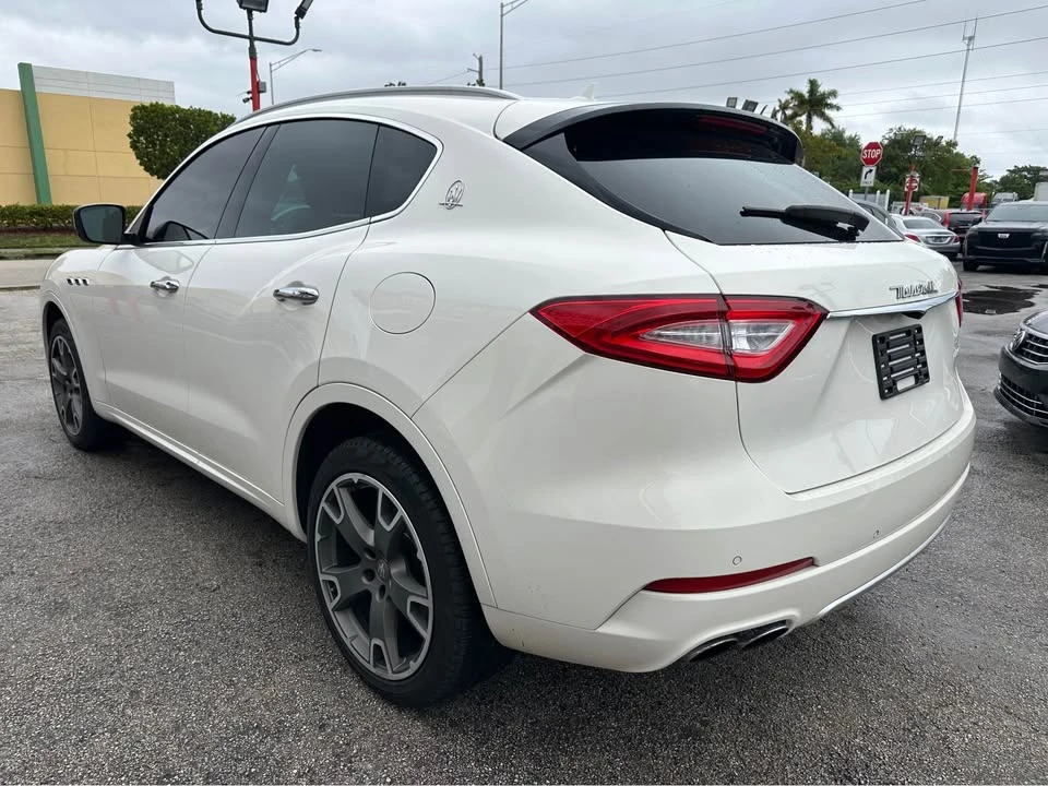 2017 Maserati Levante - Image 5 of 20