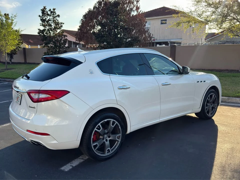 2017 Maserati Levante - Image 2 of 16