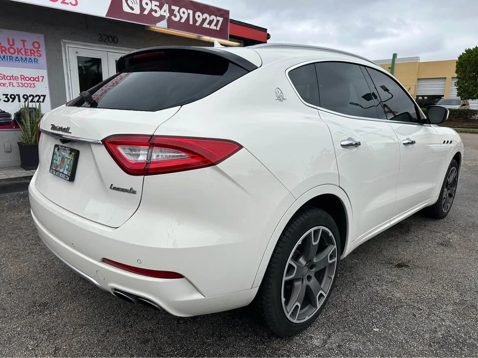 2017 Maserati Levante - Image 3 of 20