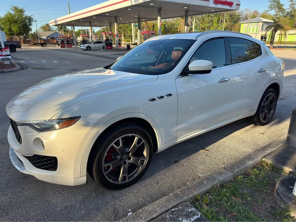 2017 Maserati Levante - Image 2 of 16