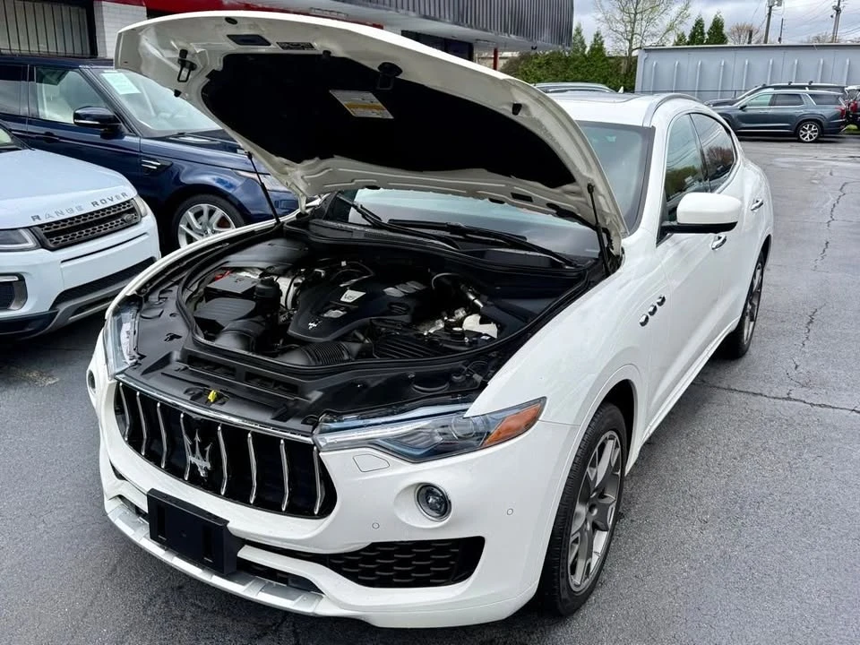 2017 Maserati Levante - Image 7 of 20