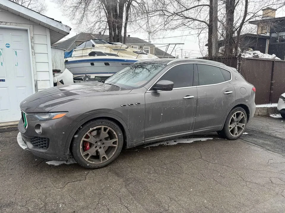 2017 Maserati Levante - Image 4 of 8