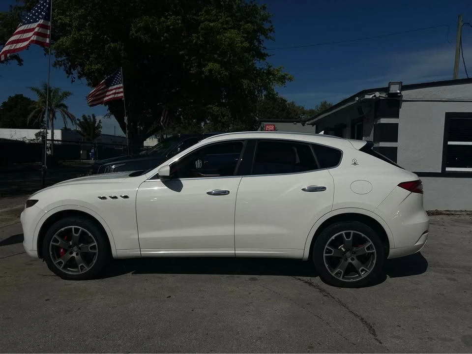 2017 Maserati Levante - Image 14 of 20