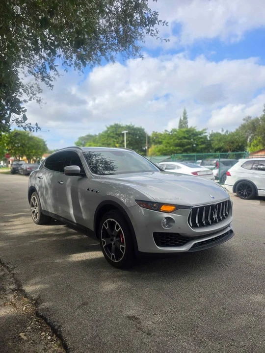 2017 Maserati Levante - Image 3 of 10
