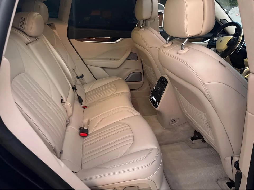 2017 Maserati Levante - Image 15 of 18
