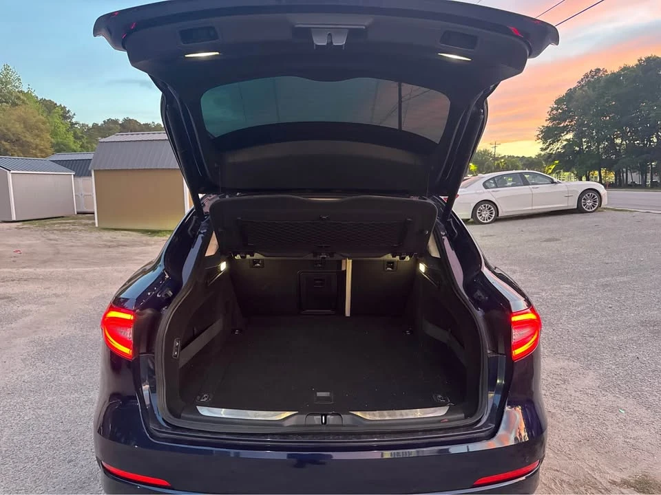 2017 Maserati Levante - Image 13 of 18