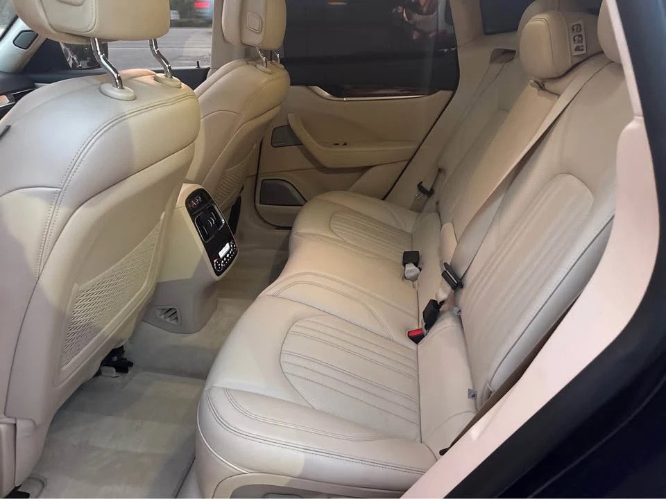 2017 Maserati Levante - Image 12 of 18