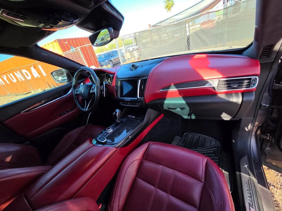 2017 Maserati Levante - Image 7 of 8