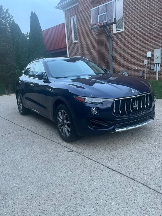 2017 Maserati Levante - Image 2 of 15