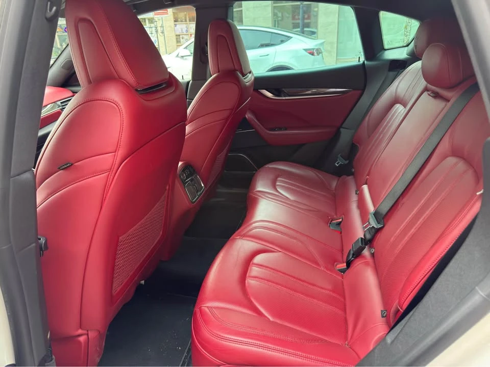 2017 Maserati Levante - Image 10 of 11