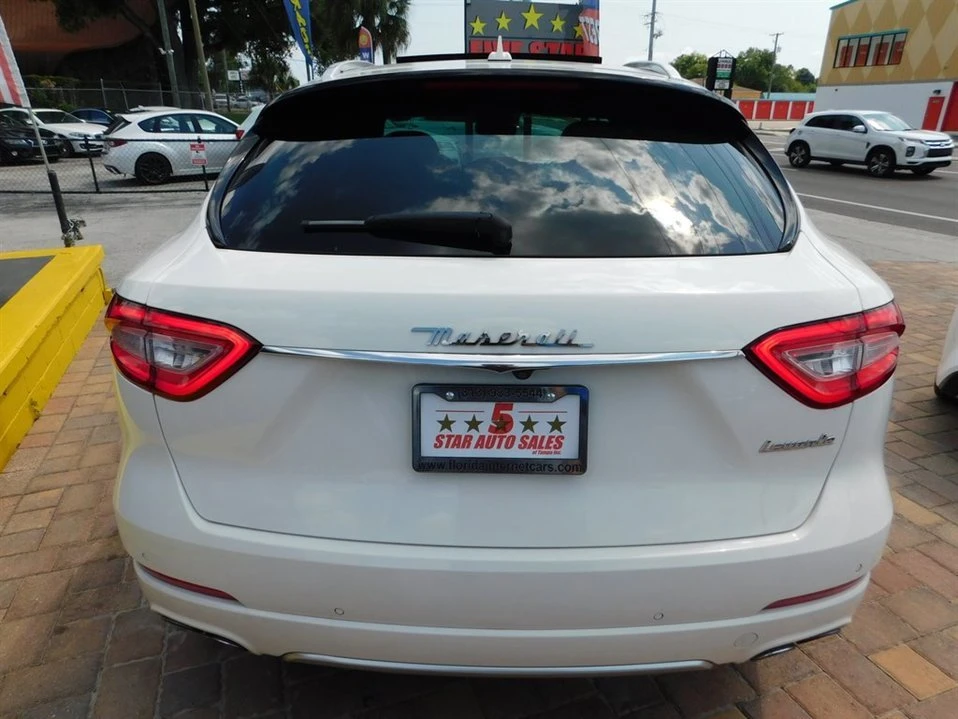 2017 Maserati Levante - Image 5 of 20