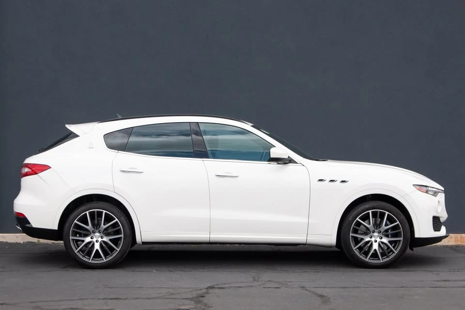 2017 Maserati Levante - Image 6 of 16