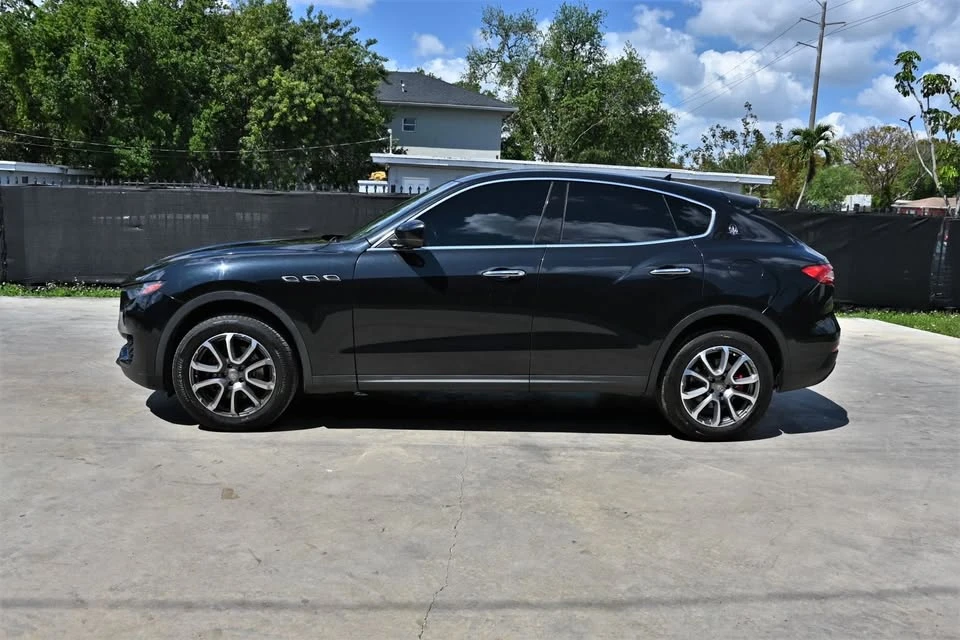 2017 Maserati Levante - Image 8 of 19