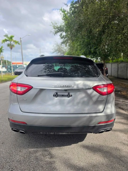 2017 Maserati Levante - Image 5 of 10