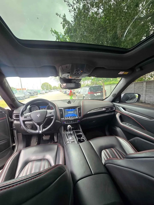2017 Maserati Levante - Image 7 of 10