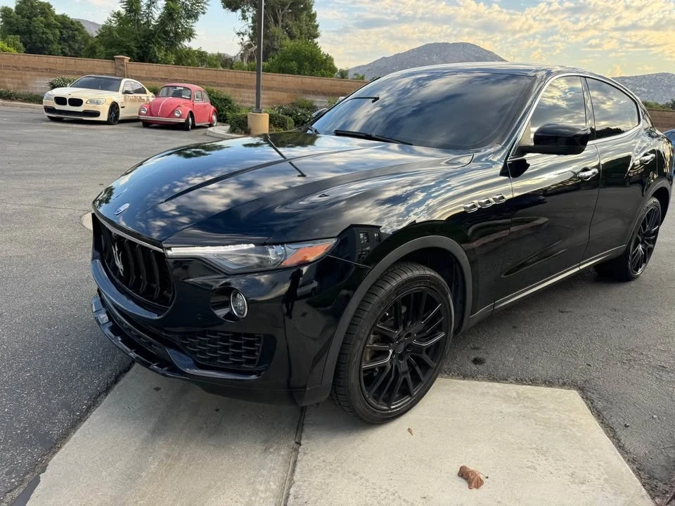 2017 Maserati Levante - Image 2 of 8