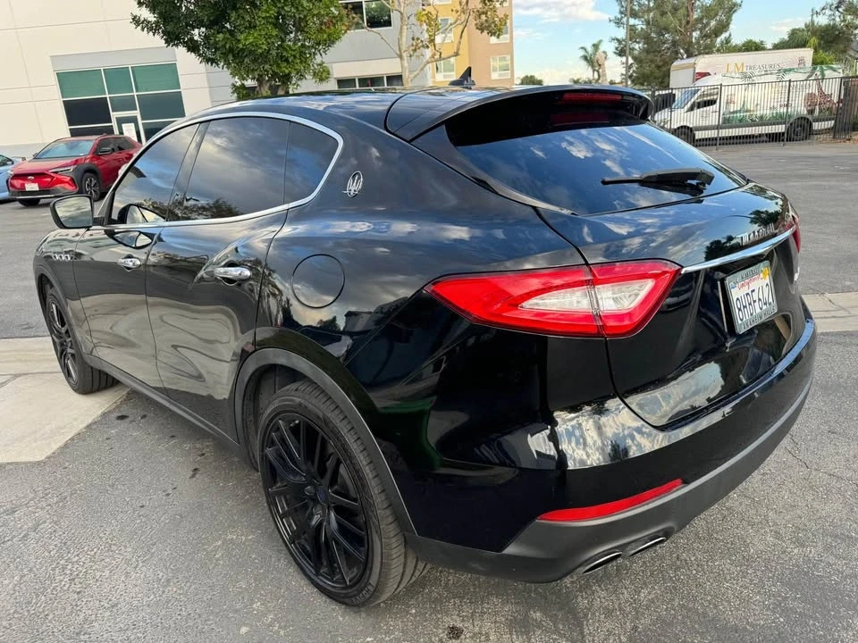 2017 Maserati Levante - Image 4 of 8