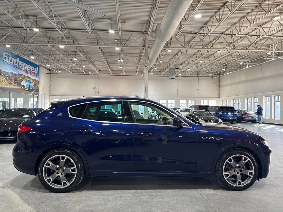 2017 Maserati Levante - Image 5 of 12