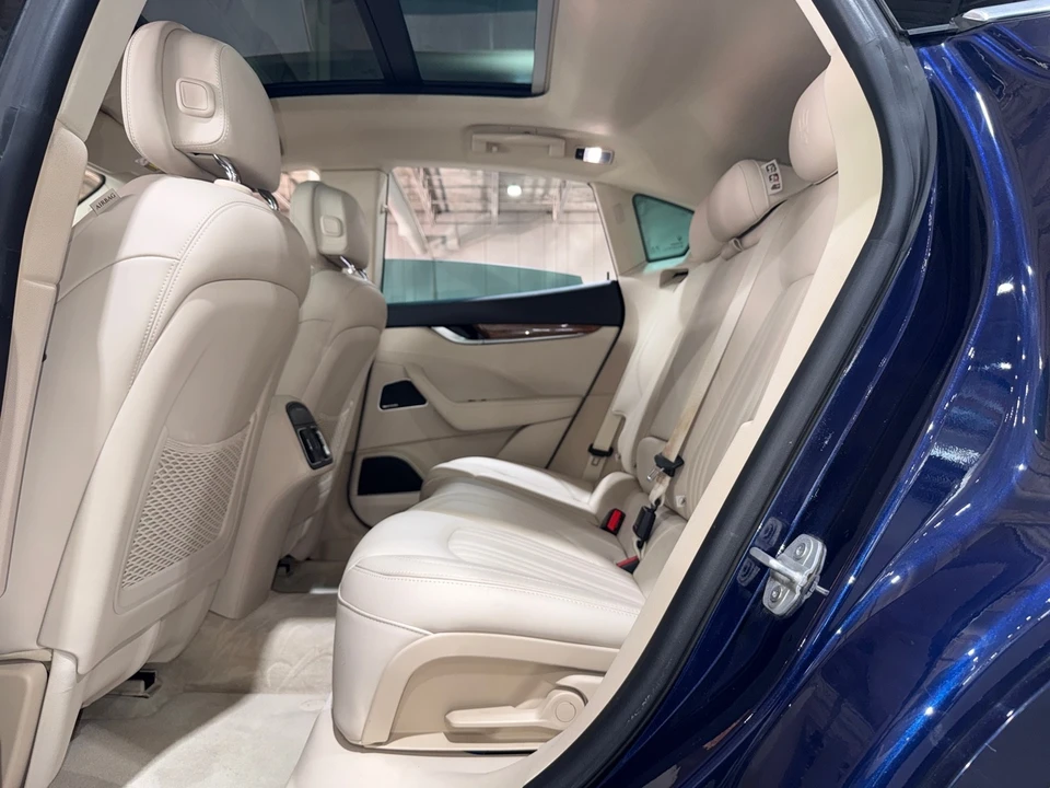 2017 Maserati Levante - Image 12 of 12