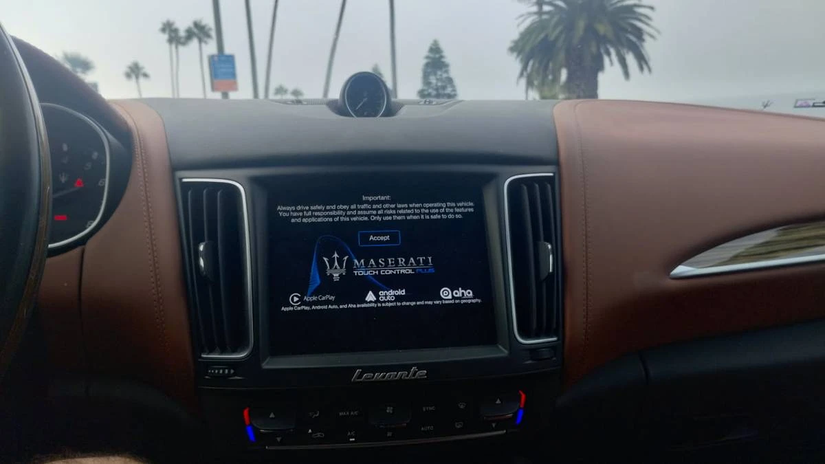 2017 Maserati Levante - Image 21 of 24