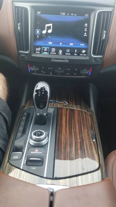 2017 Maserati Levante - Image 19 of 24
