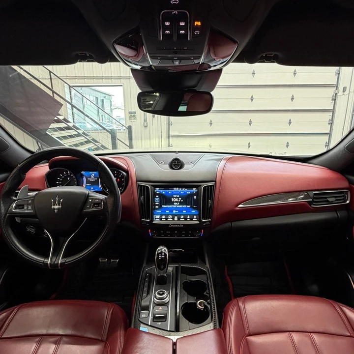 2017 Maserati Levante - Image 10 of 25
