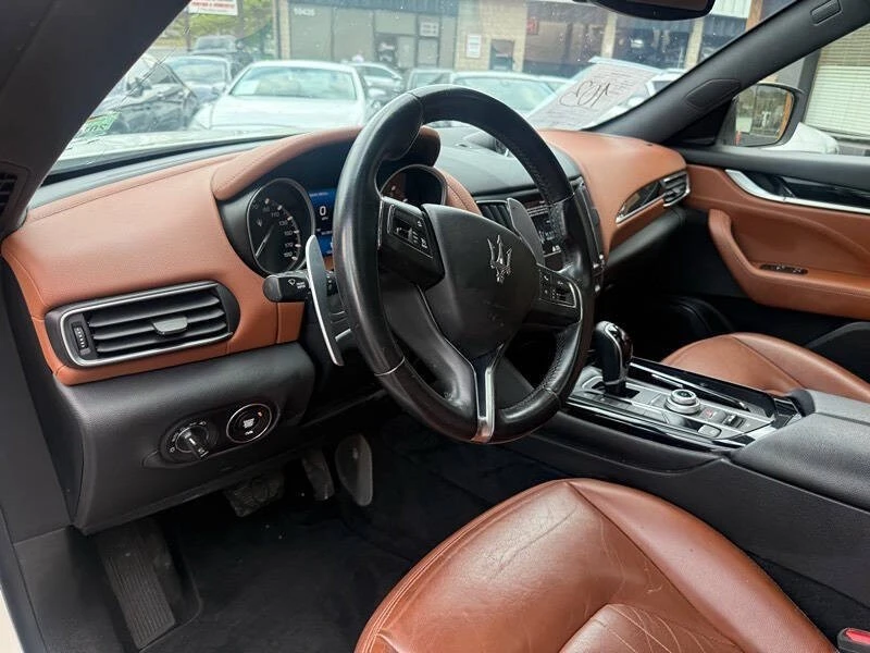 2017 Maserati Levante - Image 11 of 11