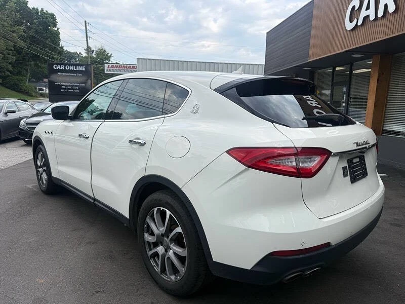 2017 Maserati Levante - Image 6 of 11