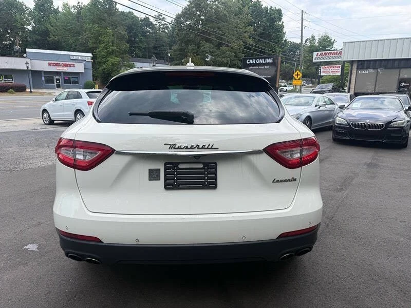 2017 Maserati Levante - Image 5 of 11