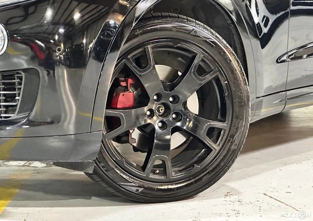2017 Maserati Levante - Image 2 of 24