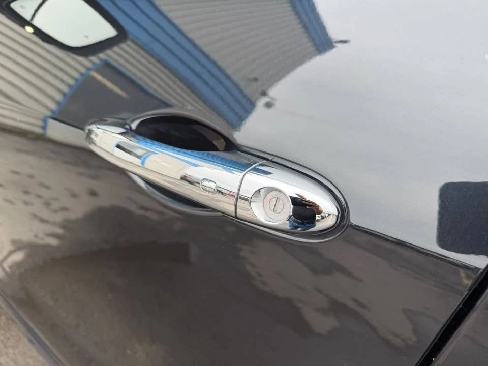 2017 Maserati Levante - Image 5 of 20