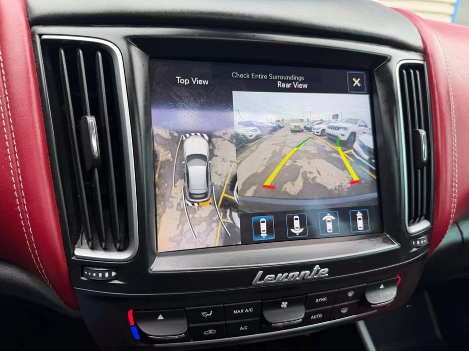 2017 Maserati Levante - Image 11 of 20