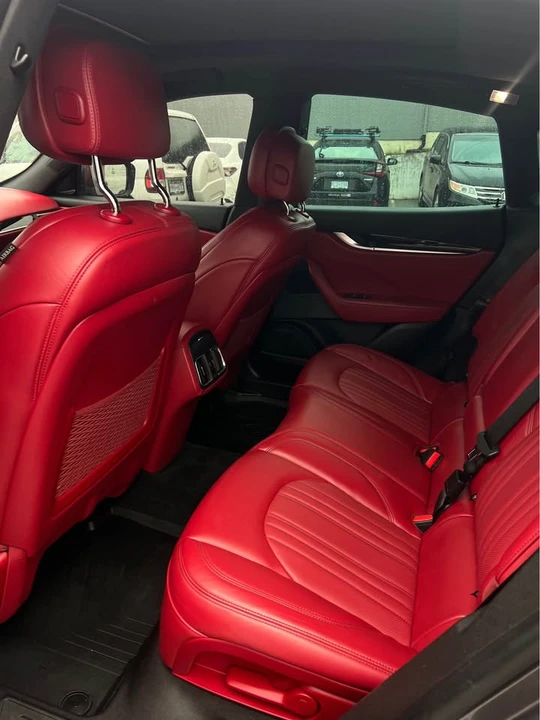 2017 Maserati Levante - Image 8 of 9