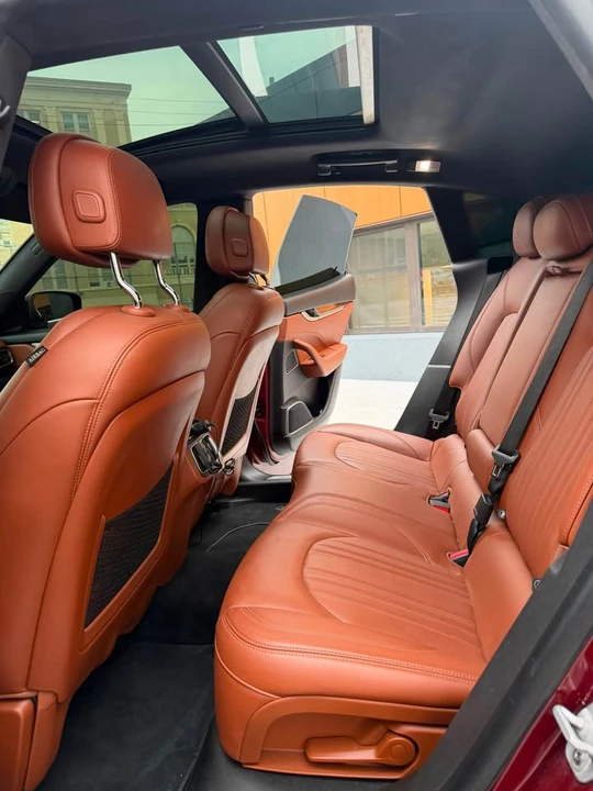 2017 Maserati Levante - Image 13 of 18