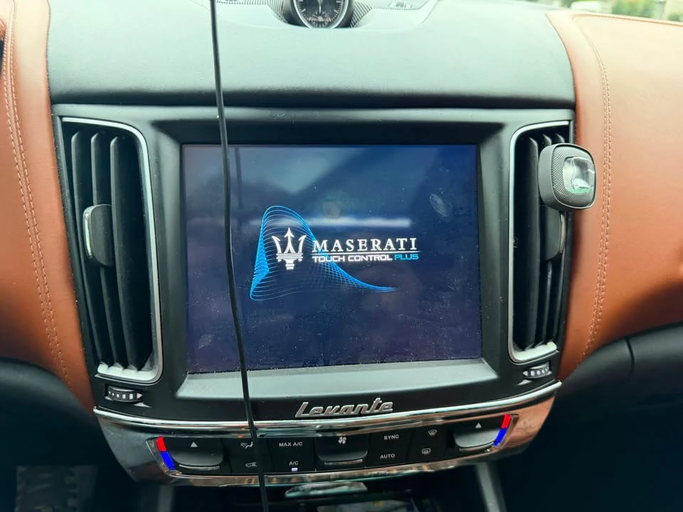 2017 Maserati Levante - Image 15 of 18