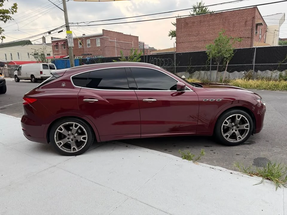 2017 Maserati Levante - Image 2 of 18