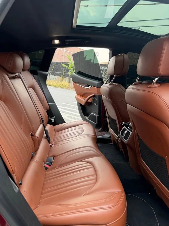 2017 Maserati Levante - Image 15 of 18