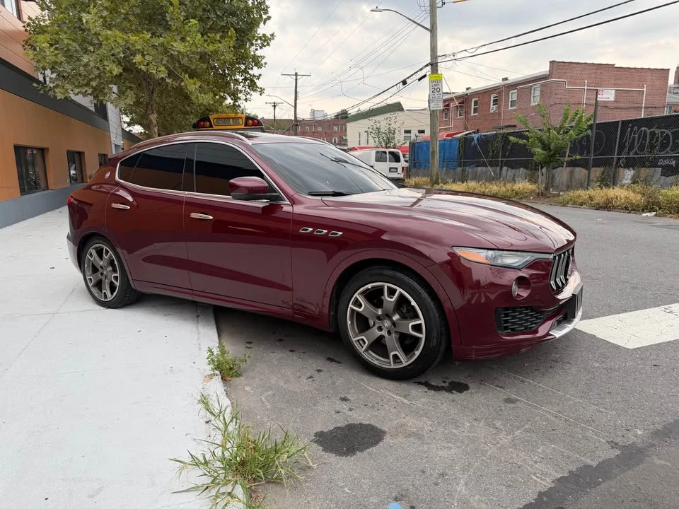 2017 Maserati Levante - Image 3 of 18