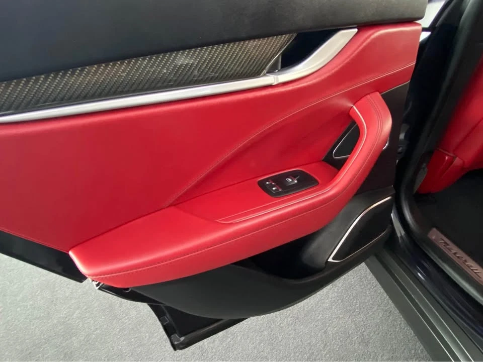 2017 Maserati Levante - Image 8 of 13