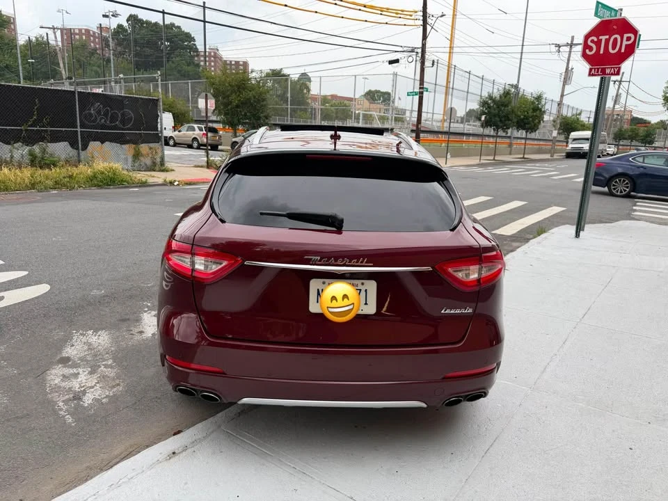 2017 Maserati Levante - Image 7 of 18