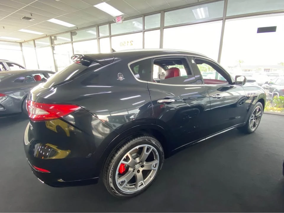 2017 Maserati Levante - Image 3 of 13