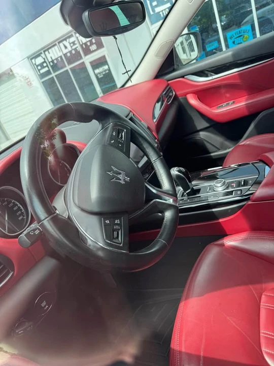 2017 Maserati Levante - Image 5 of 5