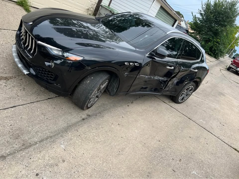2017 Maserati Levante - Image 11 of 12