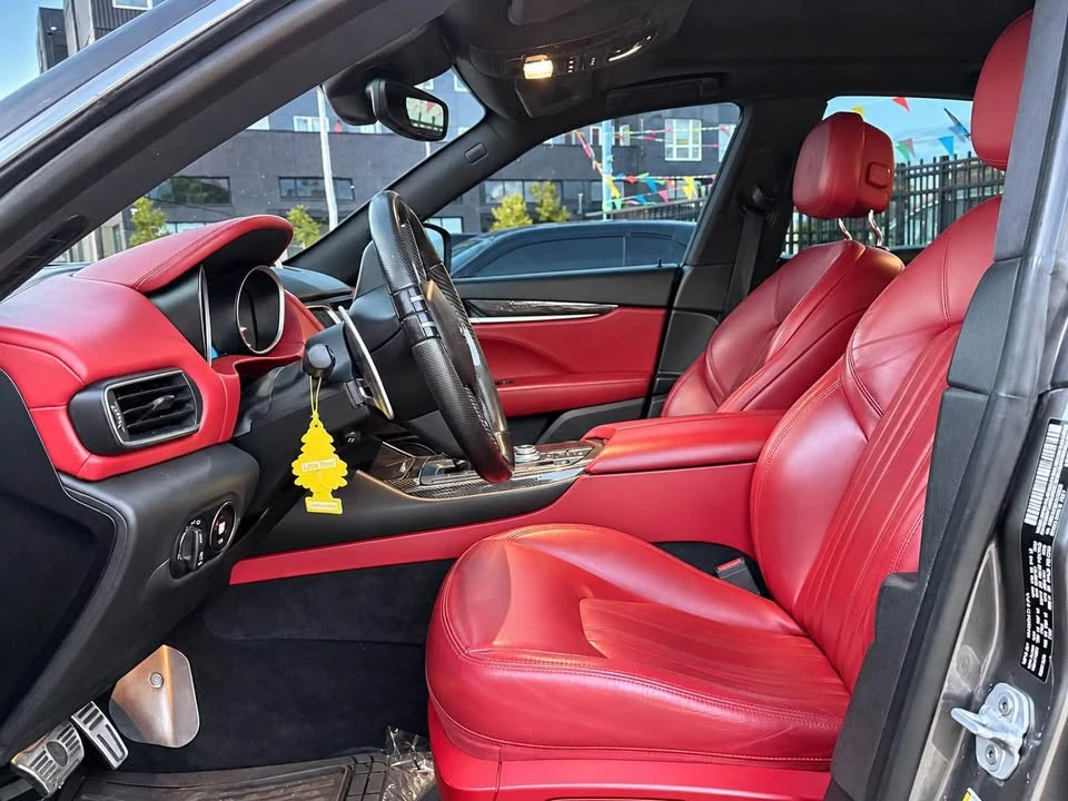 2017 Maserati Levante - Image 8 of 11