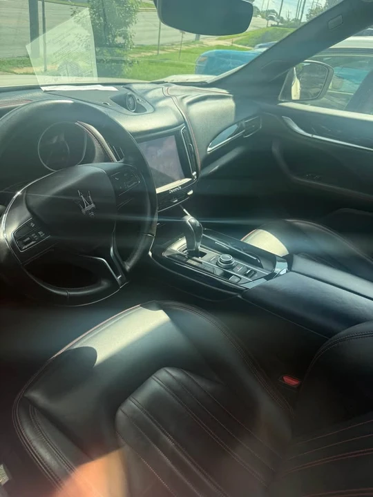 2017 Maserati Levante - Image 5 of 6