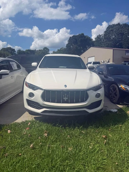 2017 Maserati Levante - Image 2 of 6
