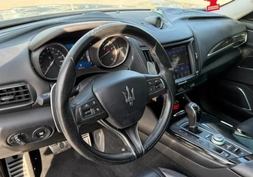 2017 Maserati Levante - Image 7 of 12